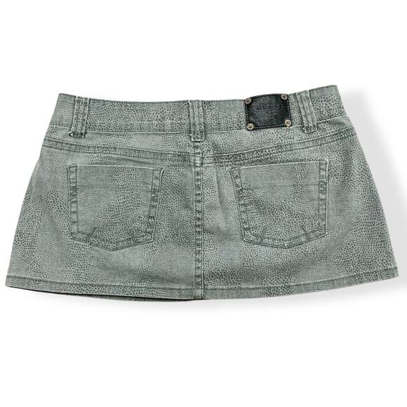 Rue21 Y2K Vintage Gray Denim Cheetah Animal Snakeskin Print Micro Mini Skirt 9 - Picture 2 of 7